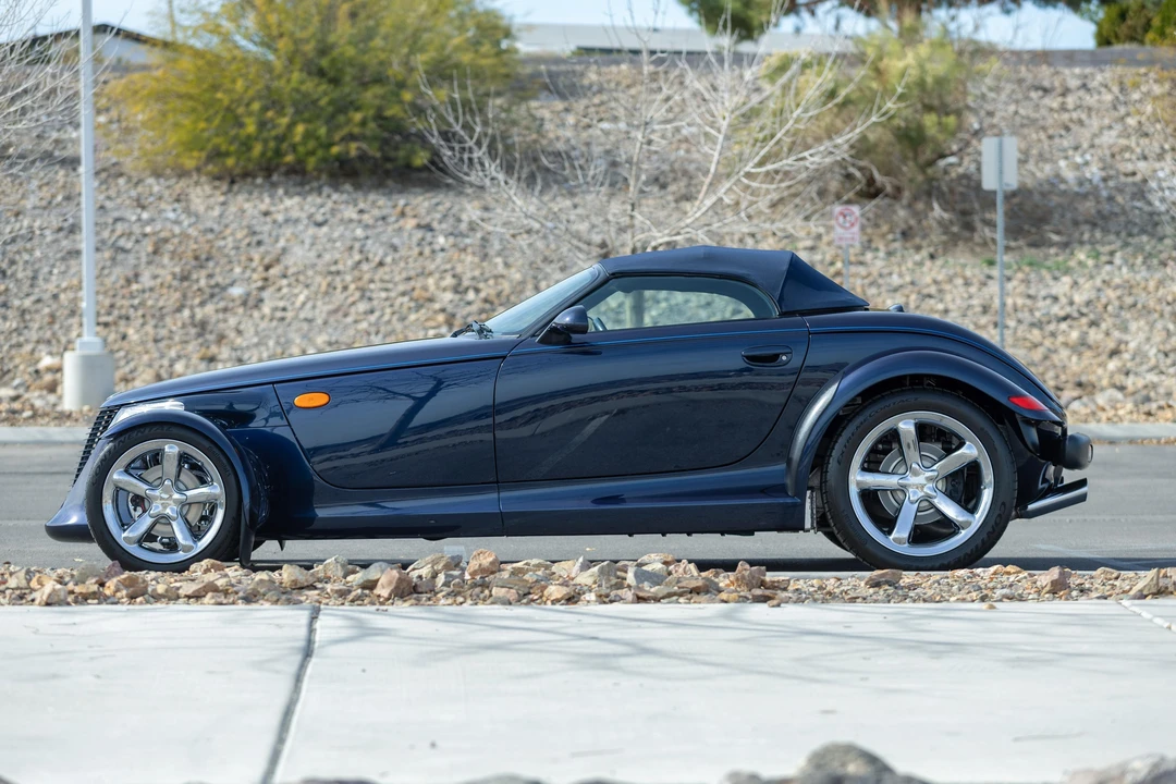 2001 Chrysler Prowler - Image 11 of 31
