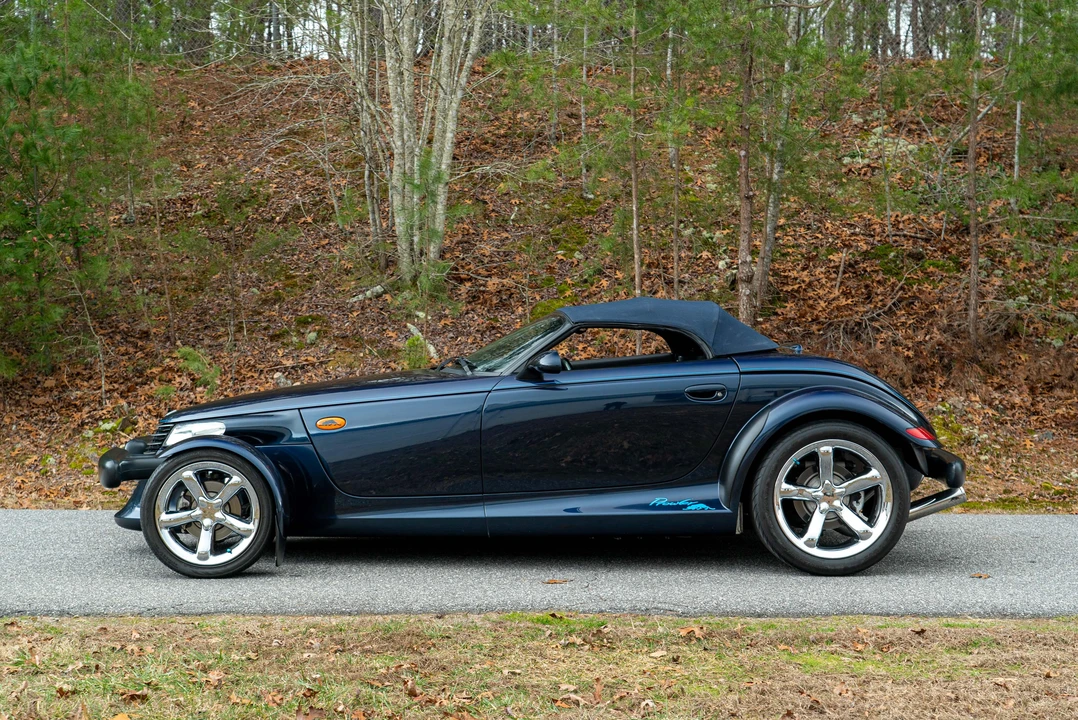 2001 Chrysler Prowler - Image 8 of 31