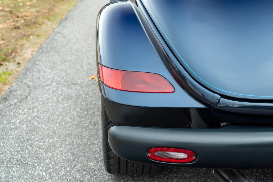 2001 Chrysler Prowler - Image 23 of 31