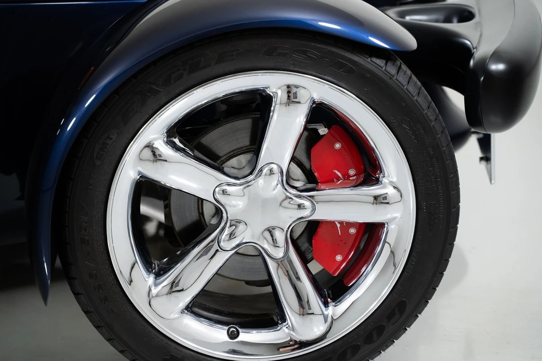 2001 Chrysler Prowler - Image 15 of 21