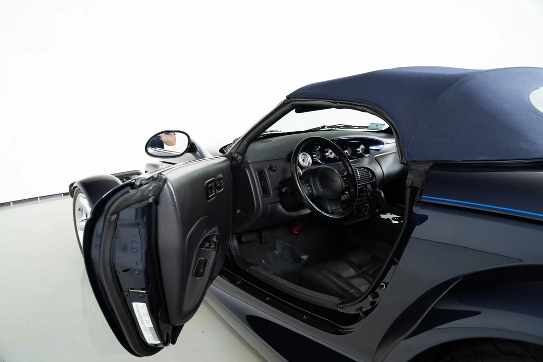 2001 Chrysler Prowler - Image 17 of 21