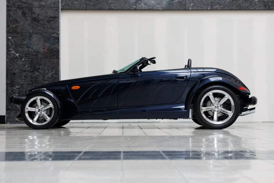 2001 Chrysler Prowler - Image 2 of 27