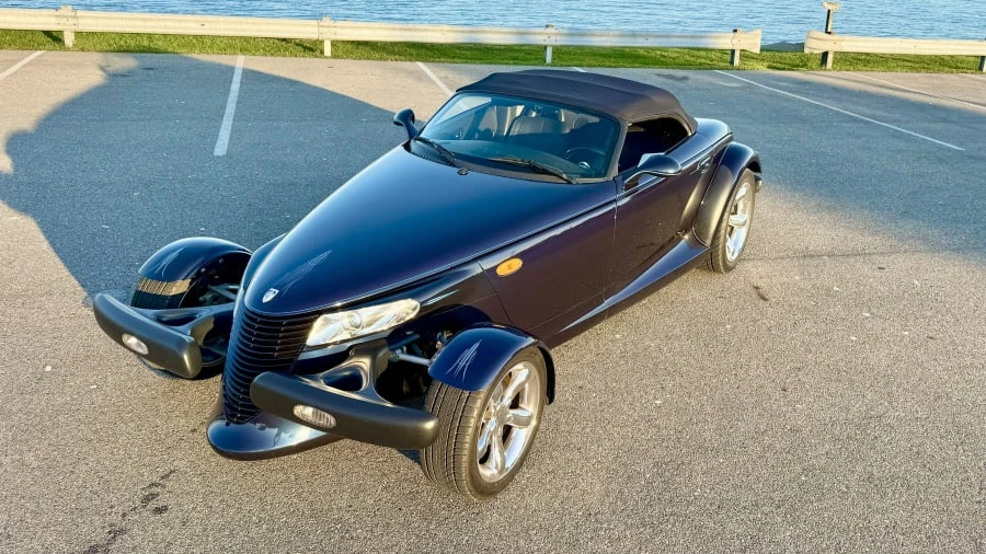 2001 Chrysler Prowler - Image 11 of 28