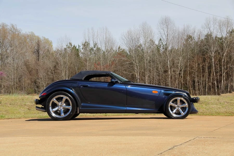 2001 Chrysler Prowler - Image 2 of 31