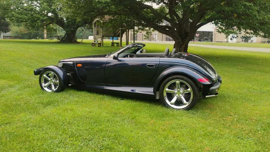 2001 Chrysler Prowler - Image 2 of 20