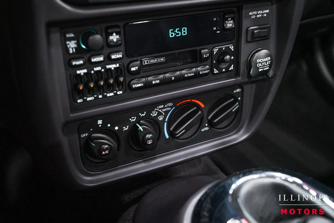 2001 Chrysler Prowler - Image 23 of 31