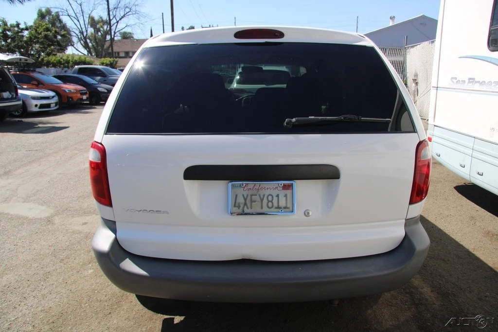 2001 Chrysler Town & Country - Image 6 of 21