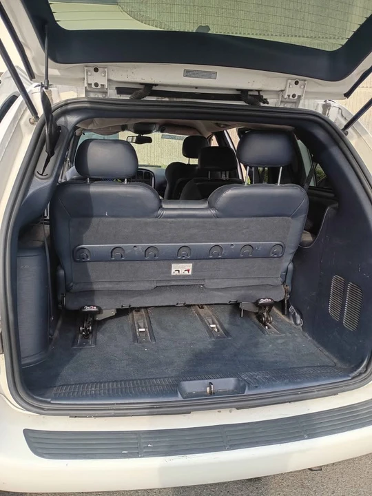2001 Chrysler Town & Country - Image 10 of 10