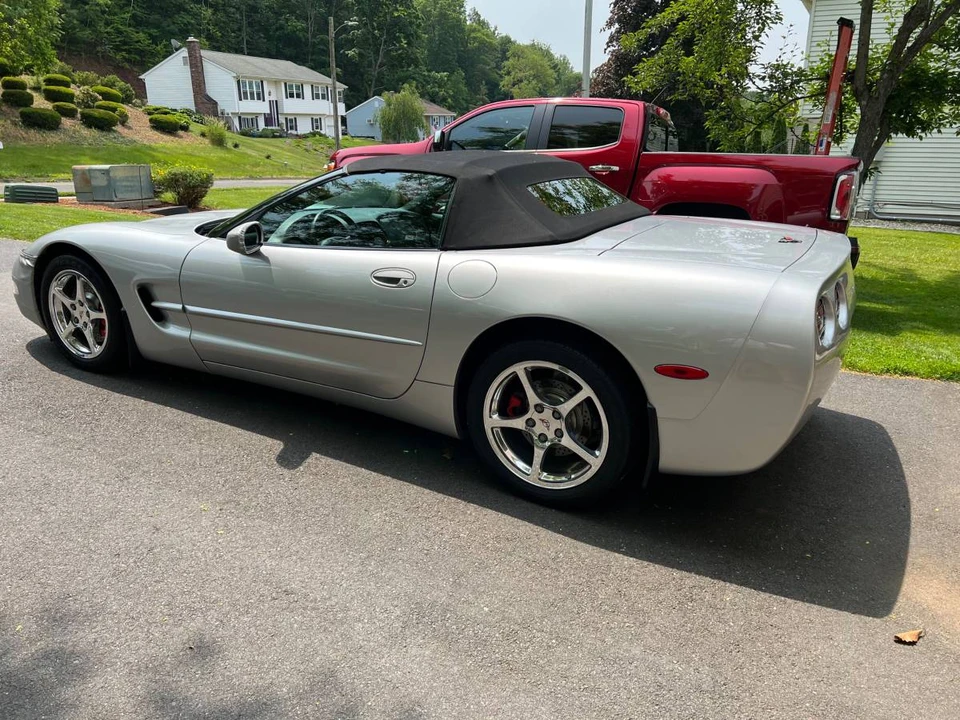 2001 Chevrolet Corvette C5 - Image 2 of 3