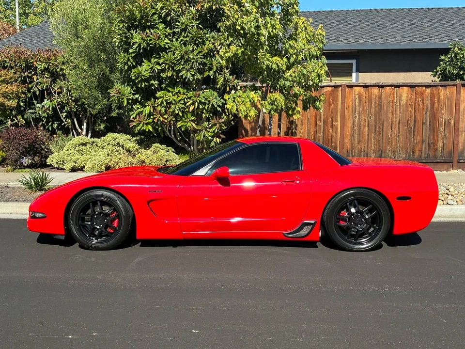2001 Chevrolet Corvette C5 Z06 - Image 2 of 16