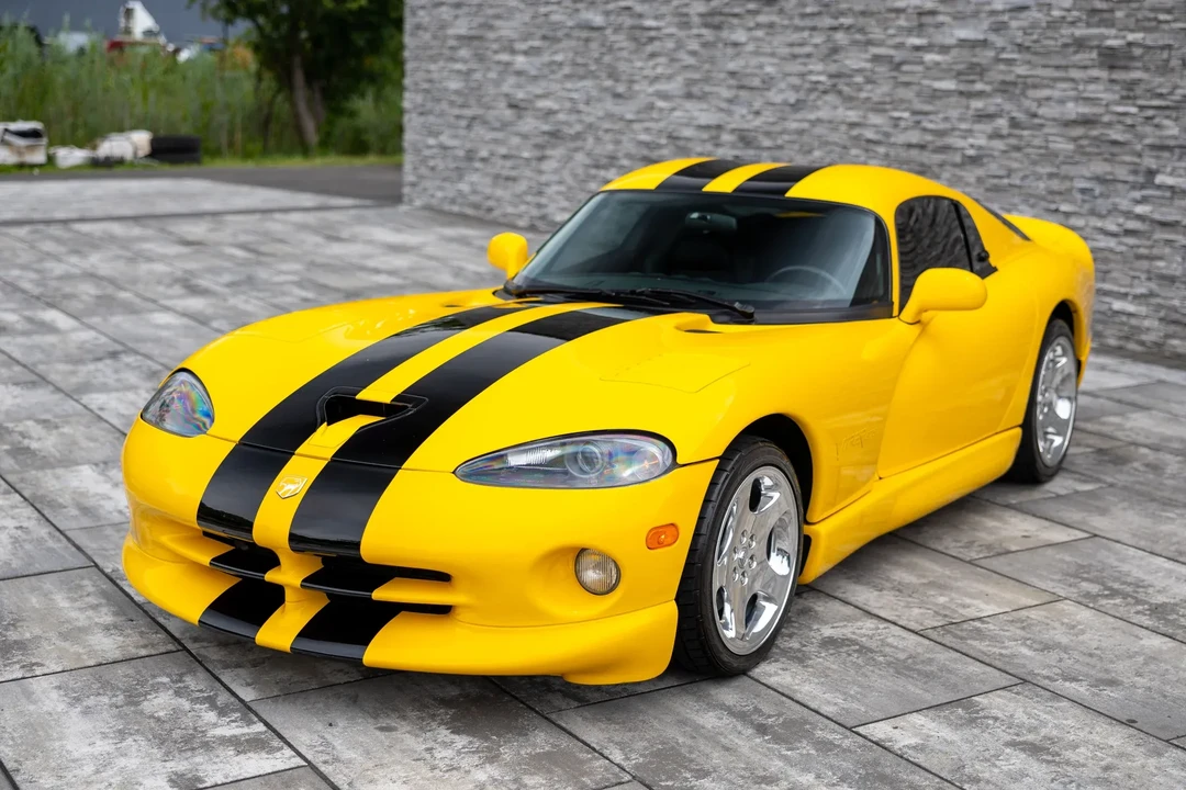 2001 Dodge Viper GTS 2nd Gen - Image 15 of 31