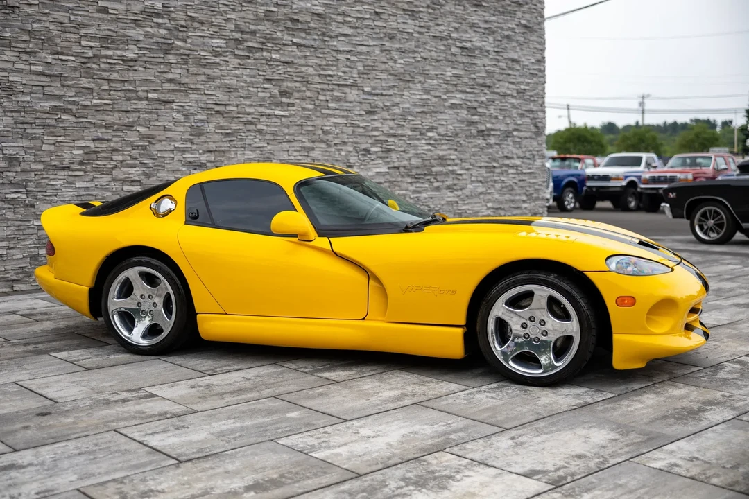 2001 Dodge Viper GTS 2nd Gen - Image 8 of 31