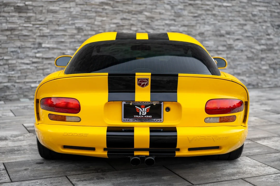 2001 Dodge Viper GTS 2nd Gen - Image 11 of 31