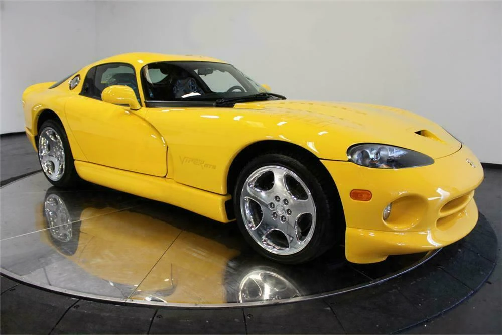 2001 Dodge Viper GTS 2nd Gen - Image 2 of 3