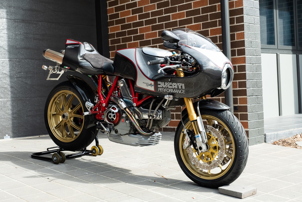 2001 DUCATI MH900E