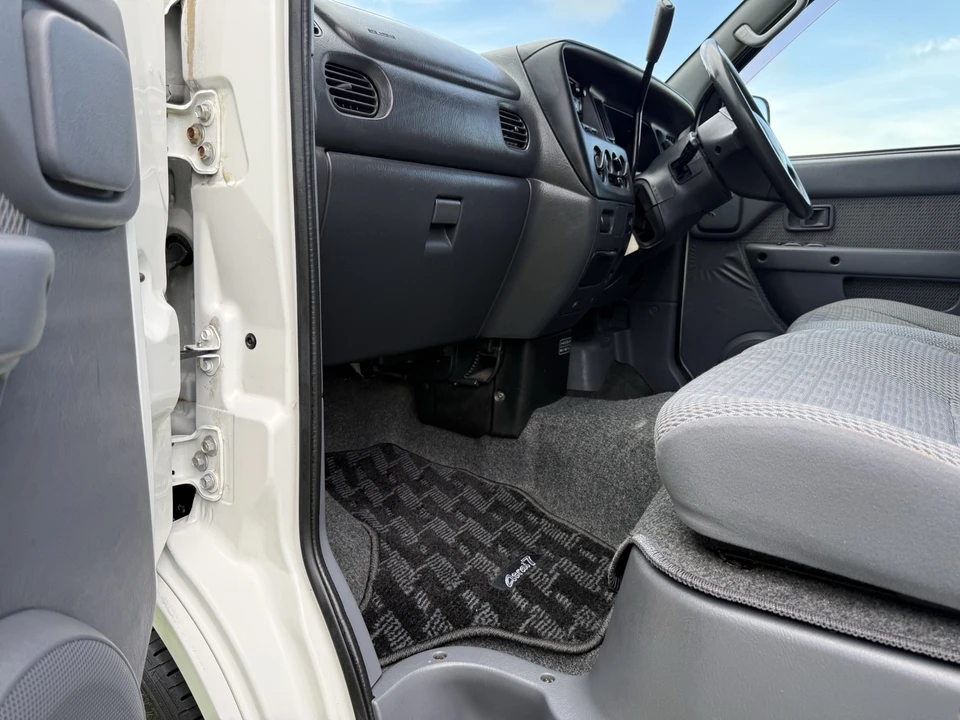 2001 Daihatsu Hijet - Image 14 of 30