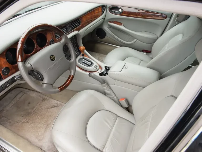 2001 Daimler - Image 5 of 7
