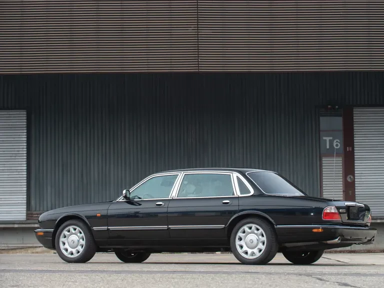 2001 Daimler - Image 3 of 7