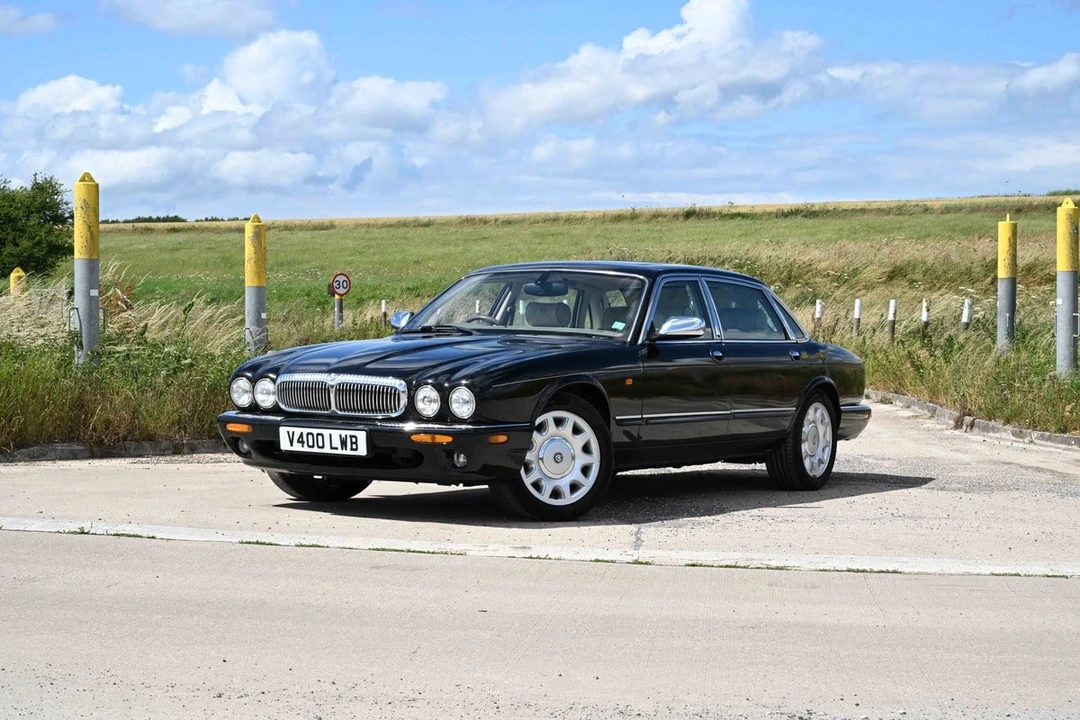2001 Daimler - Image 11 of 30