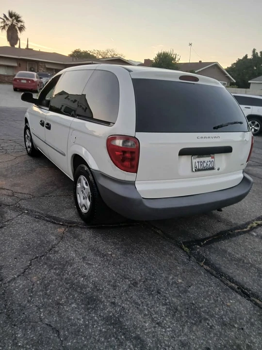 2001 Dodge Caravan - Image 9 of 18