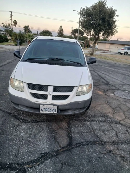 2001 Dodge Caravan - Image 2 of 18