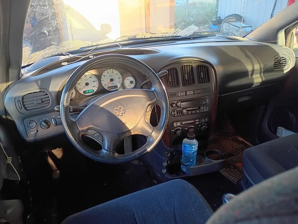 2001 Dodge Caravan - Image 6 of 10