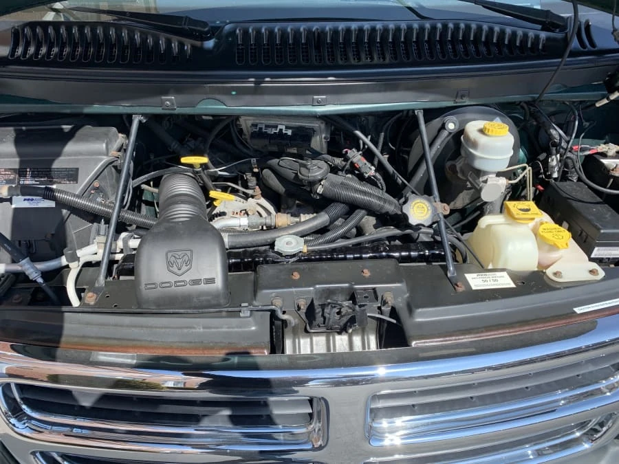 2001 Dodge Ram Van - Image 9 of 9
