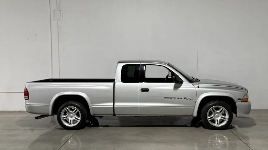 2001 Dodge Dakota 2nd Gen - Image 2 of 29