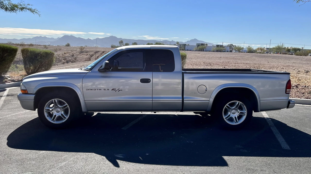 2001 Dodge Dakota 2nd Gen - Image 2 of 14