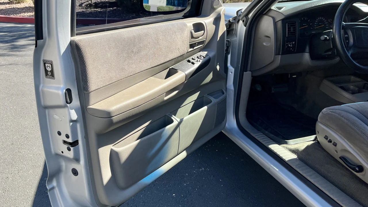 2001 Dodge Dakota 2nd Gen - Image 7 of 14