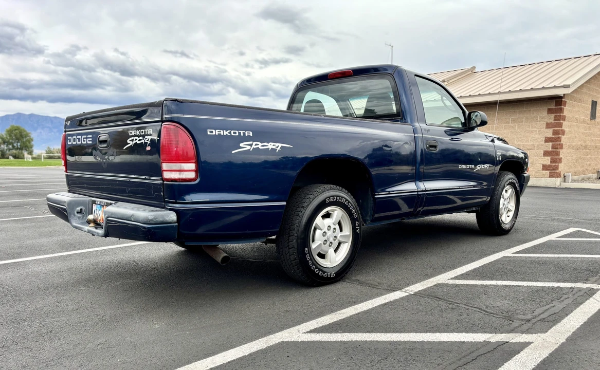 2001 Dodge Dakota 2nd Gen - Image 2 of 18