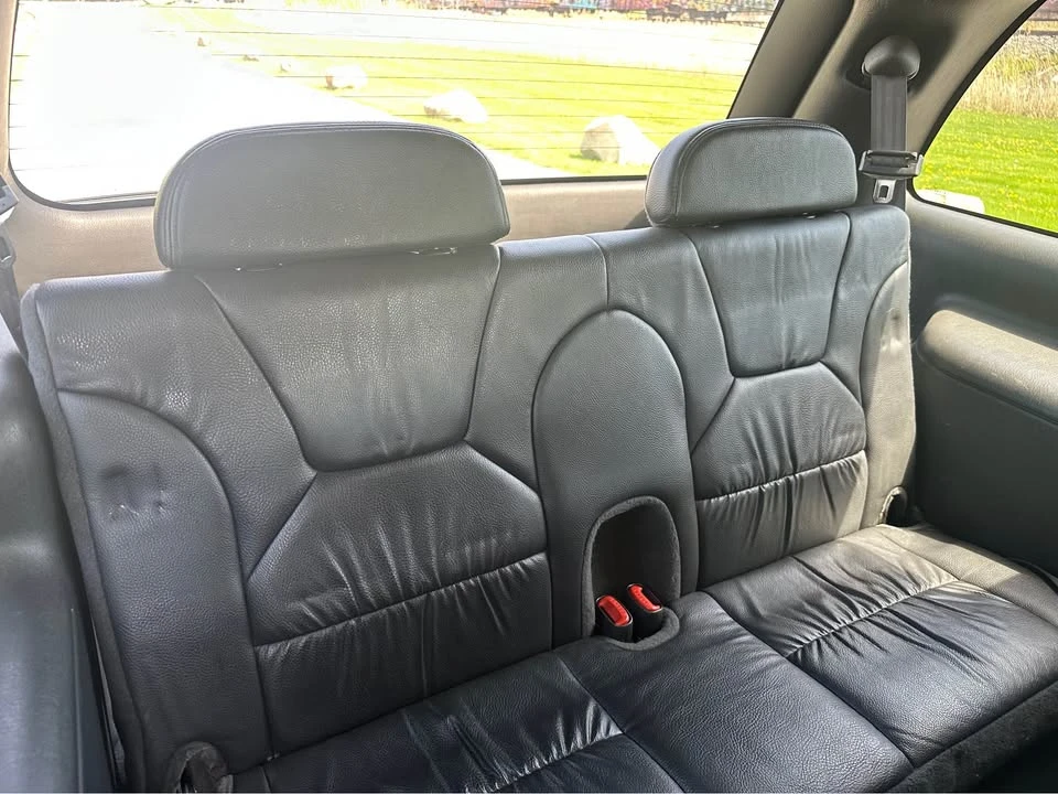 2001 Dodge Durango 1st Gen - Image 10 of 15