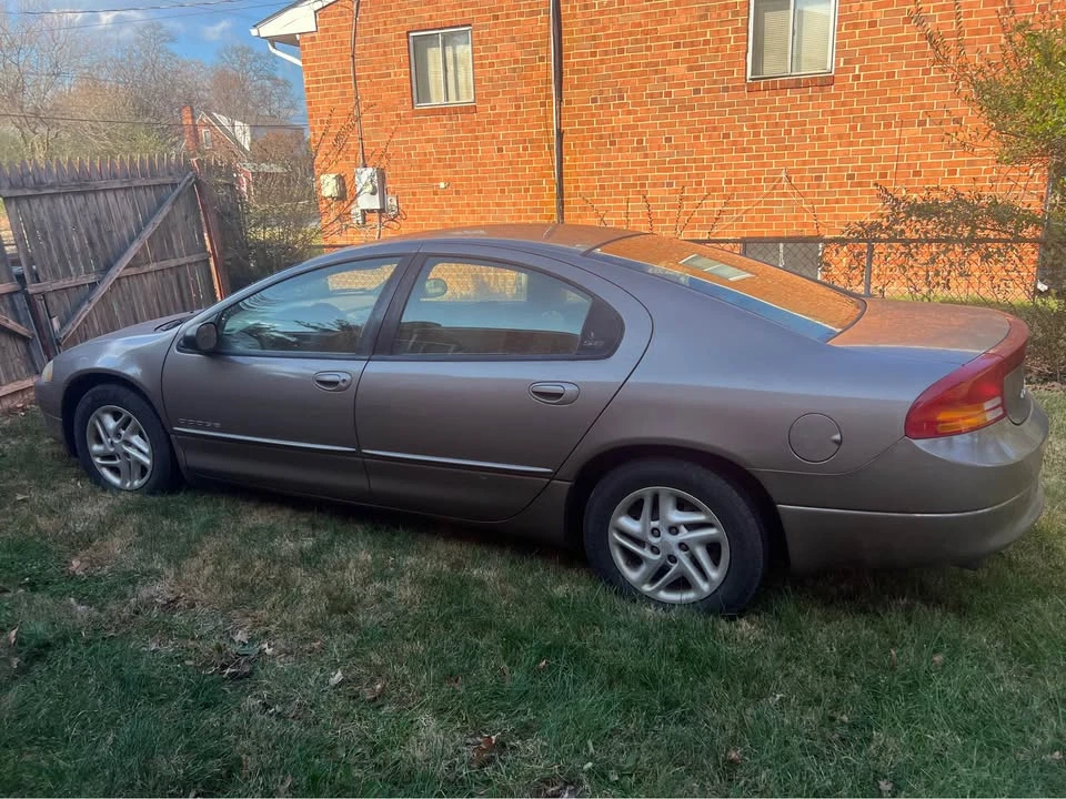 2001 Dodge Intrepid - Image 5 of 5