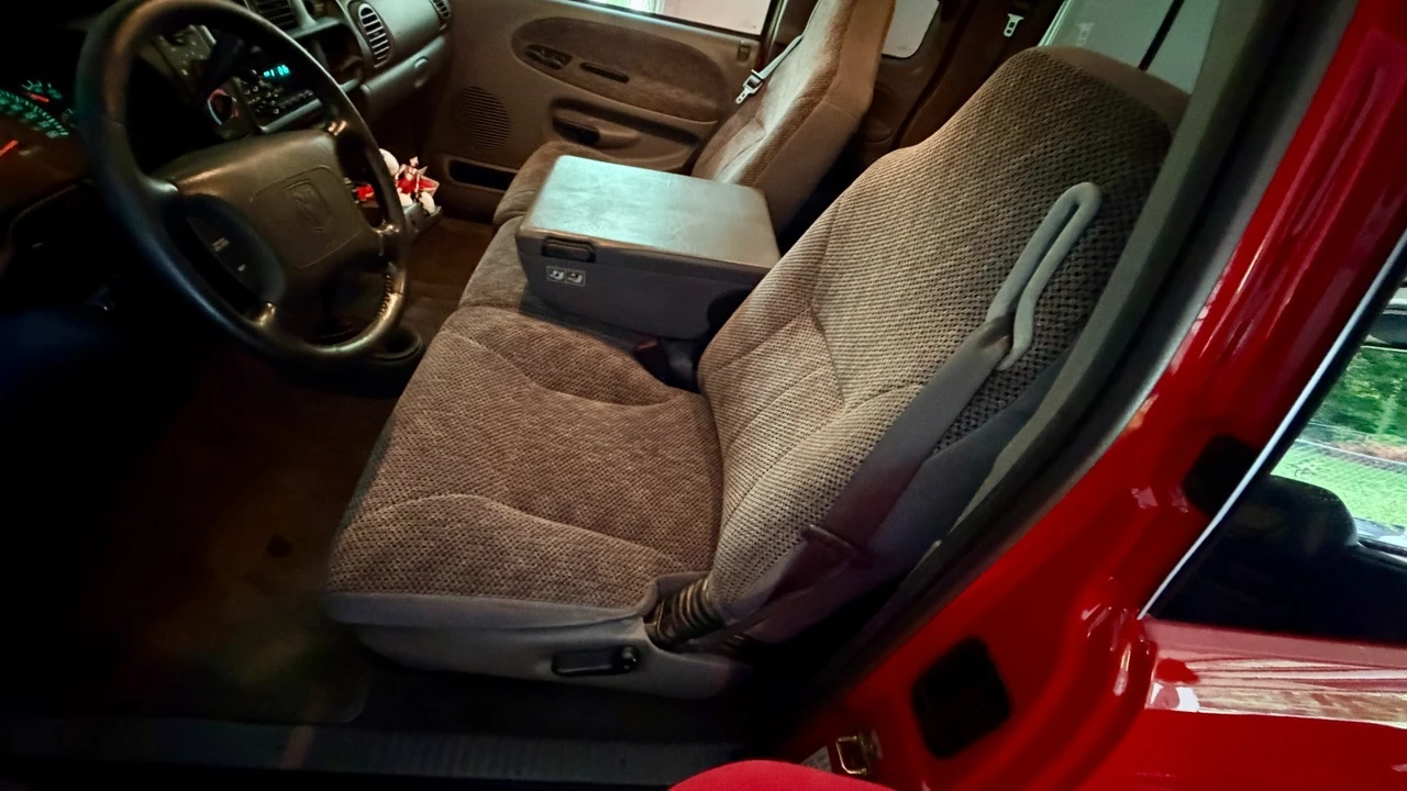 2001 Dodge Ram 2nd Gen - Image 16 of 31