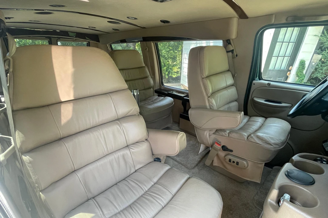 2001 Dodge Ram Van - Image 24 of 31