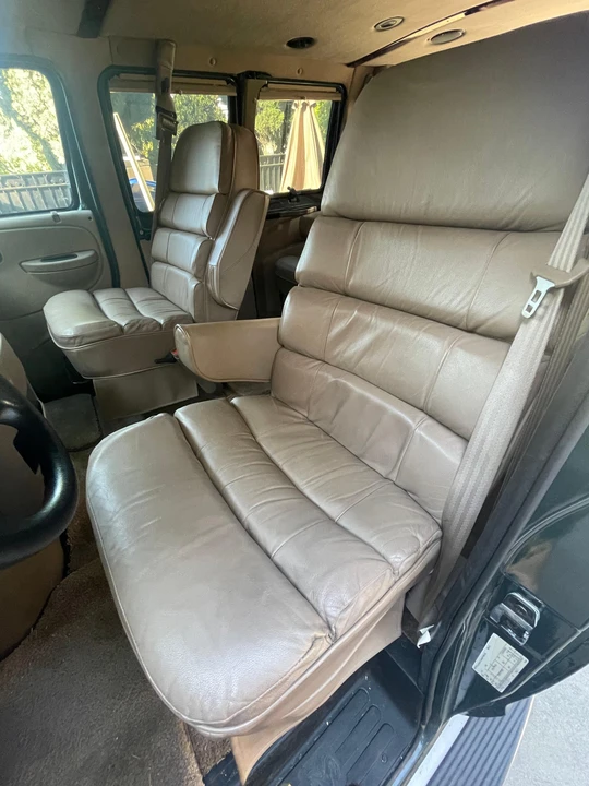 2001 Dodge Ram Van - Image 27 of 31