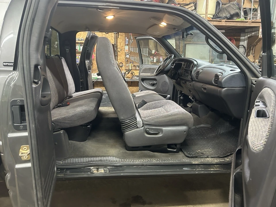 2001 Dodge Ram 2nd Gen - Image 10 of 21