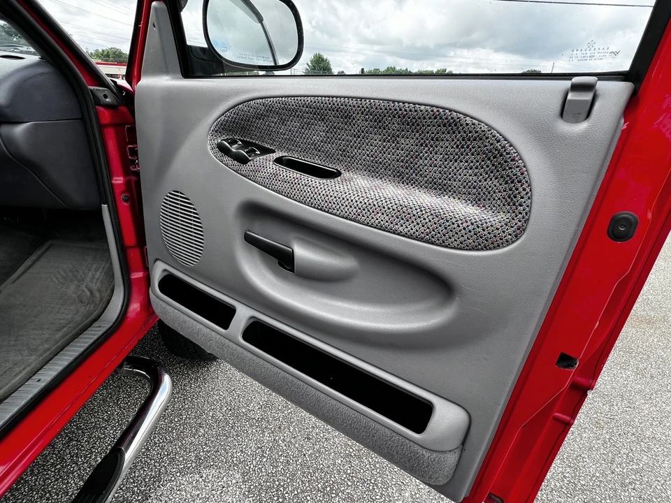2001 Dodge Ram 2nd Gen - Image 15 of 31
