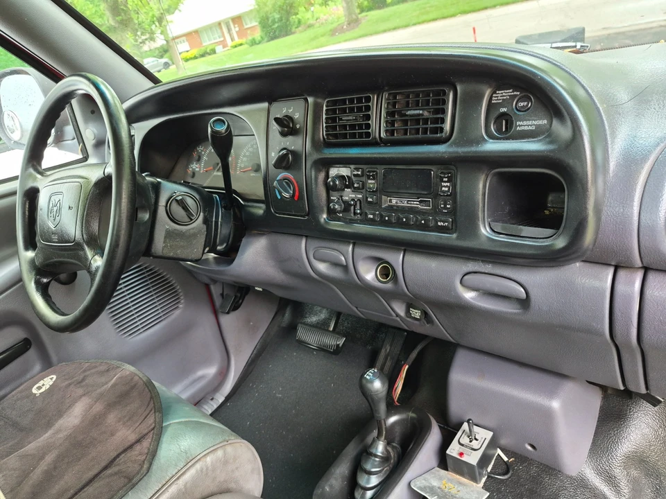 2001 Dodge Ram 2nd Gen - Image 17 of 23