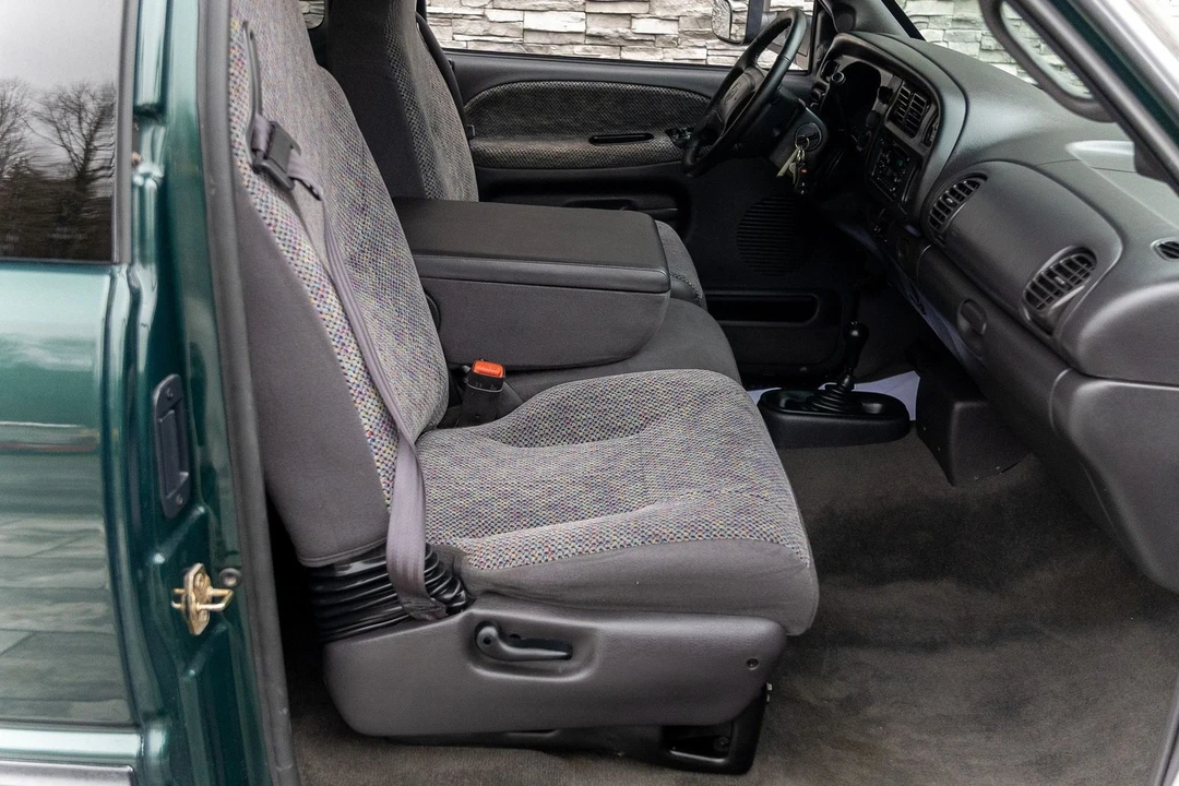 2001 Dodge Ram 2nd Gen - Image 26 of 31