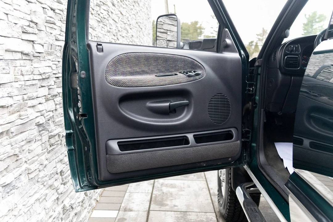 2001 Dodge Ram 2nd Gen - Image 16 of 31