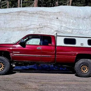 2001 Dodge Ram 2500 Quad Cab SLT Pickup 4D 8 ft