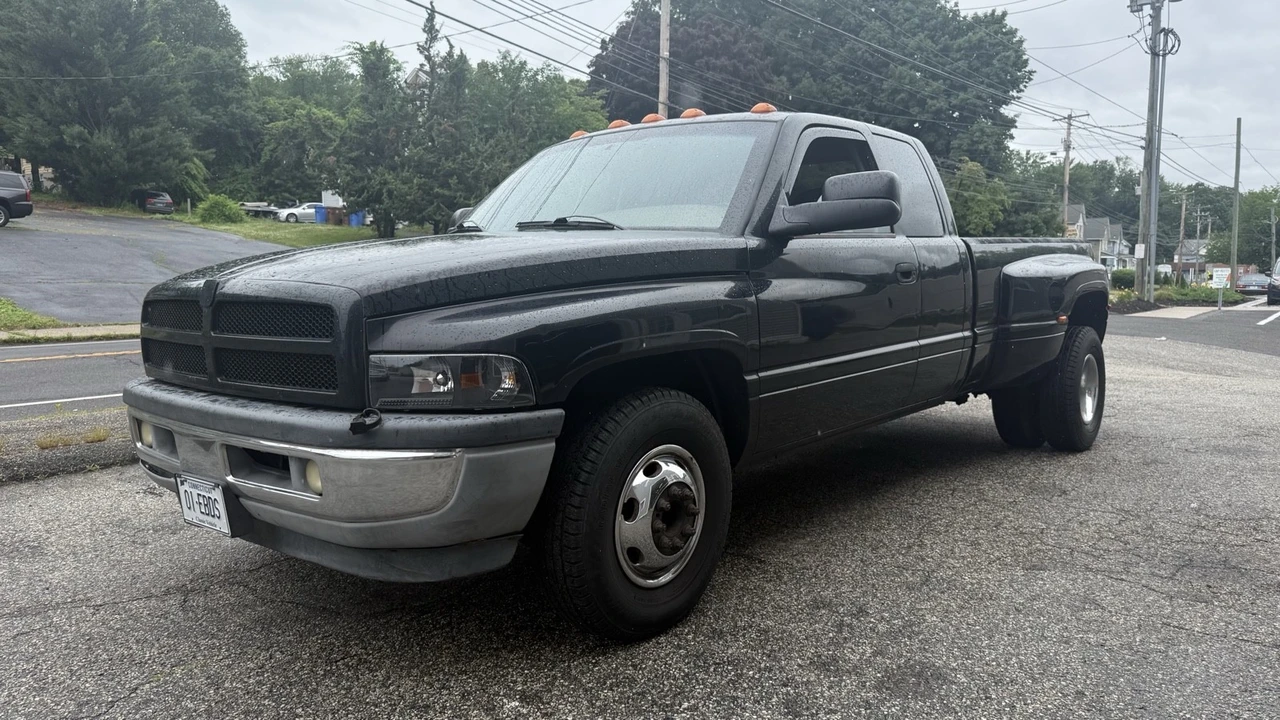 2001 Dodge Ram 2nd Gen - Image 2 of 13