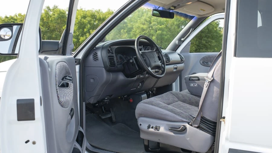 2001 Dodge Ram 2nd Gen - Image 4 of 12