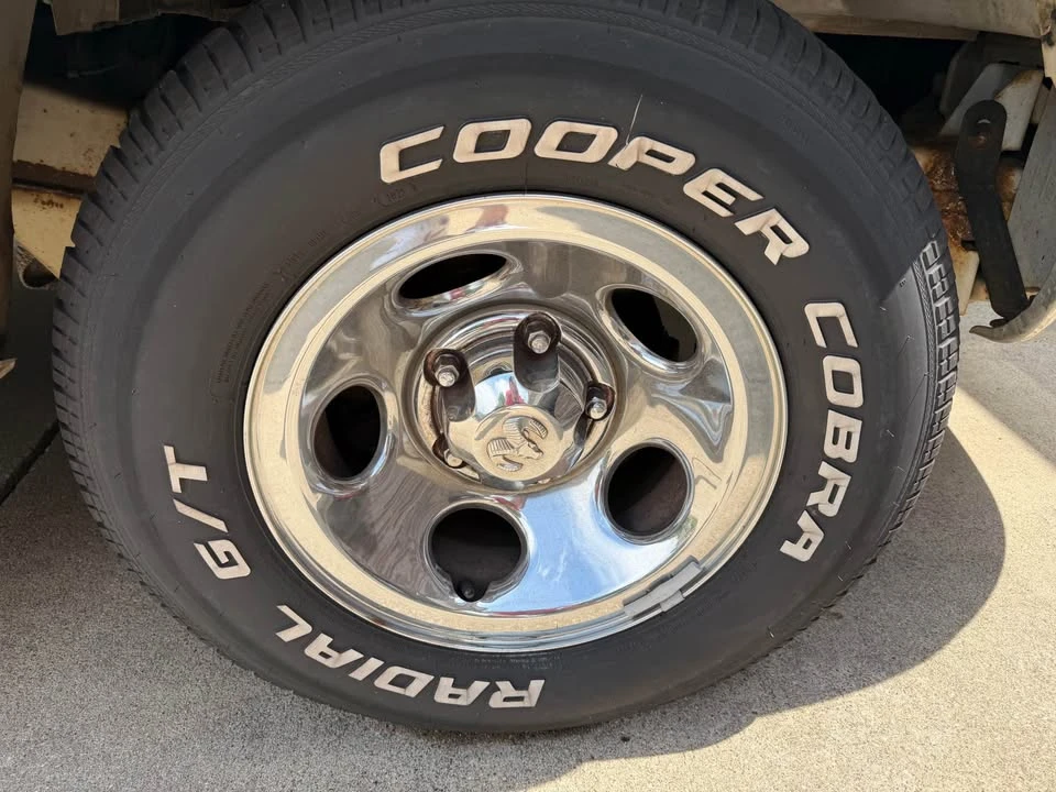 2001 Dodge Ram Van - Image 16 of 19