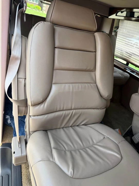 2001 Dodge Ram Van - Image 13 of 19