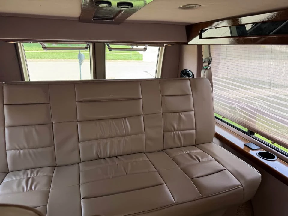 2001 Dodge Ram Van - Image 14 of 19