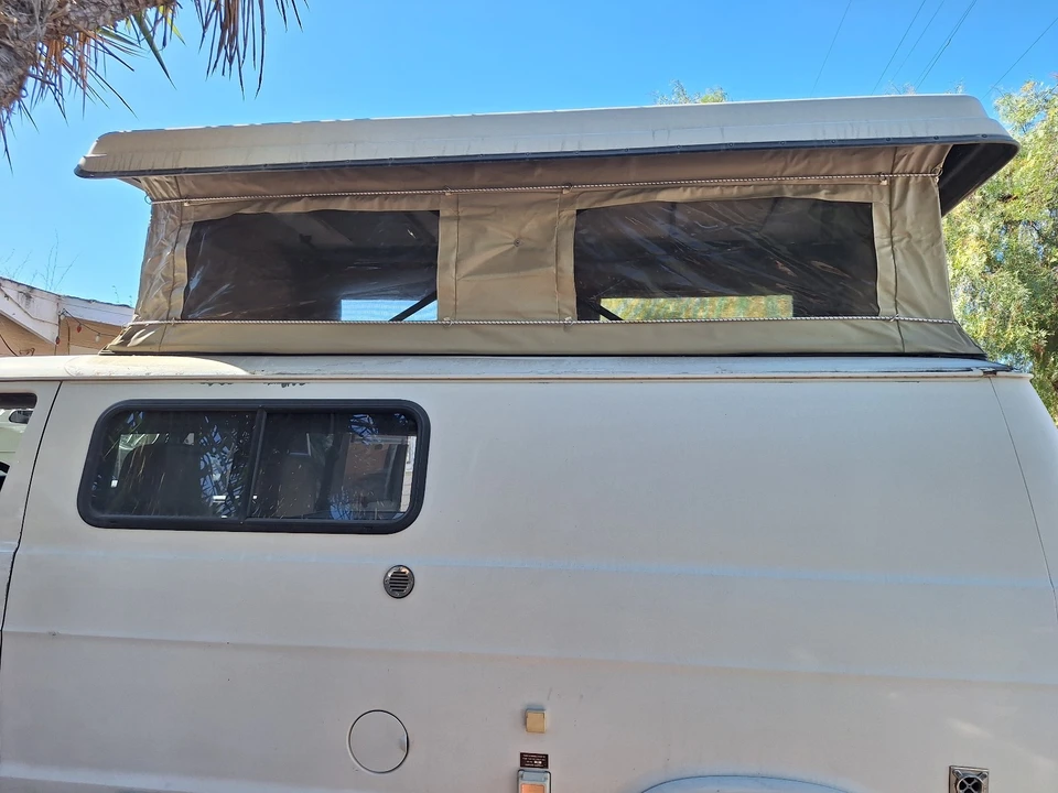 2001 Dodge Ram Van - Image 13 of 21