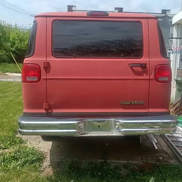 2001 Dodge Ram Van B350