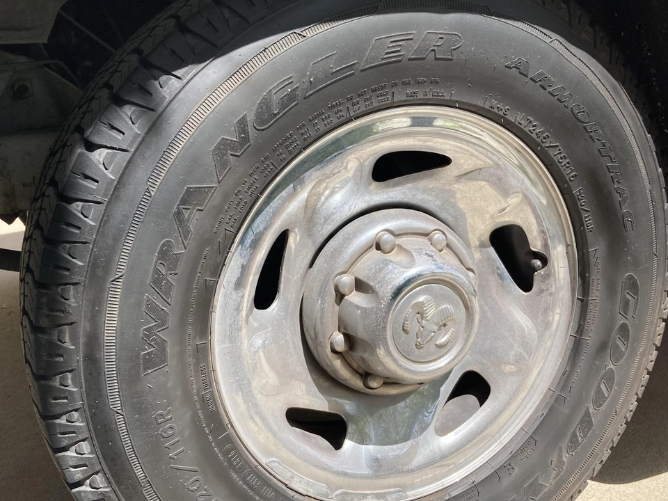 2001 Dodge Ram Van - Image 19 of 31
